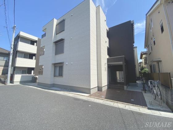 ツートンカラーの外観