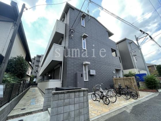 ツートーンカラーの外観です☆