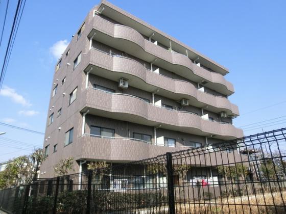 おしゃれな外観です♪ペット可マンションです。