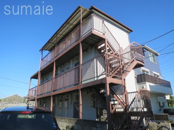 木造の3階建てです♪