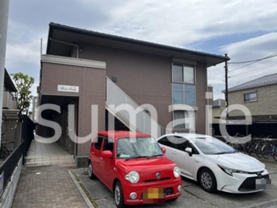 ２階建てのアパートです。