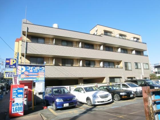 前面に建物がなく日当たりがいいのが分かります。