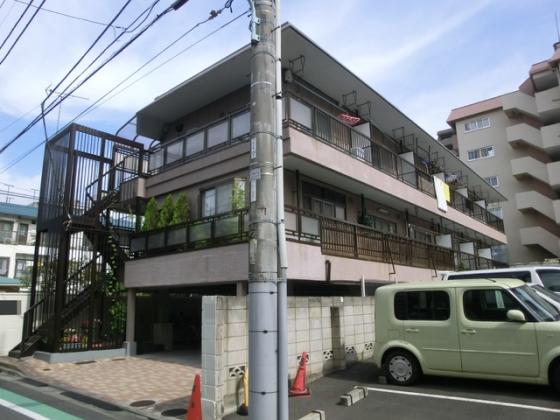 駅からこの距離でこの日当たり！！