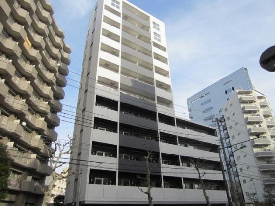明治通り沿いで帰り道も安心！