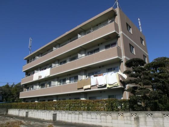 陽当たりの良いしっかりとしたマンションです。