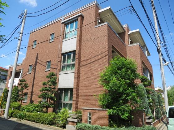お洒落な外観の建物です♪