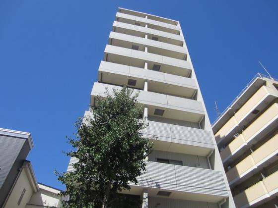 一際存在感を放つ分譲賃貸マンションです♪