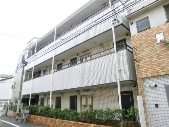 綺麗なタイル貼りのマンションです！