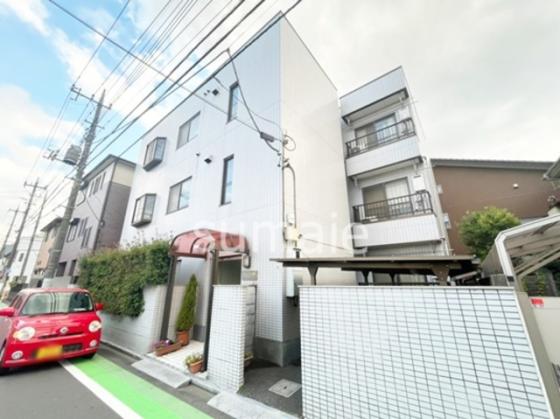 ３階建てのマンションです！