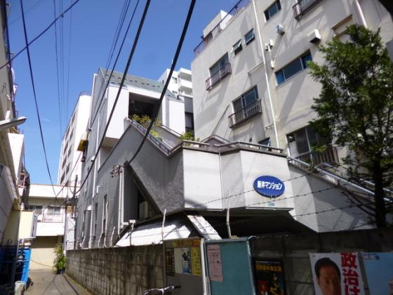 駅近のマンションです☆