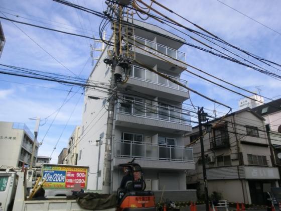 重量鉄骨造5階建て！