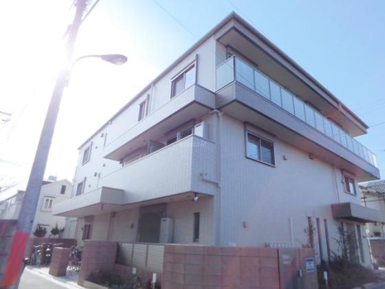 3階建てです☆