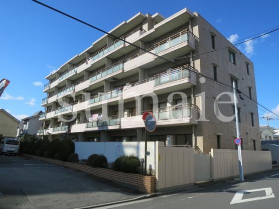 日当たり良好♪五階建てのマンションです。
