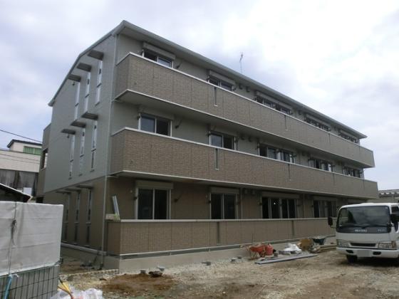 現在建築中。
