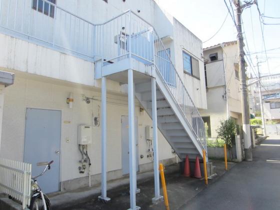 レトロな外観の賃貸物件です。