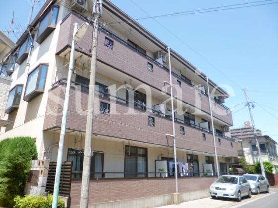 3階建ての建物です♪