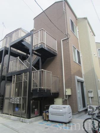 ２０１３年築の建物！